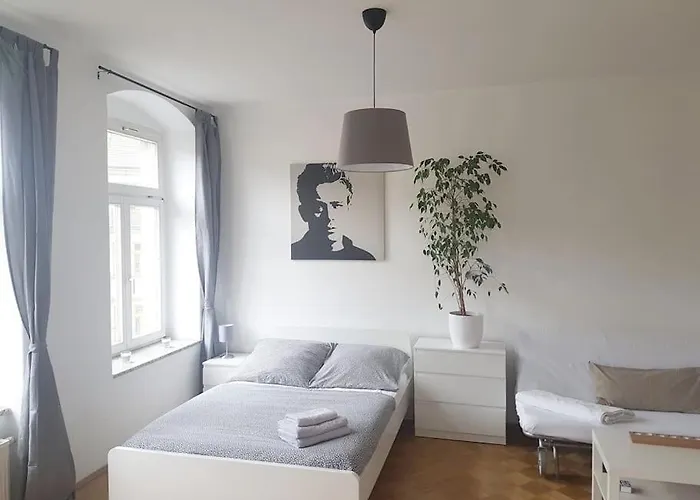 In Neustadt Louisenstraße * Dresden